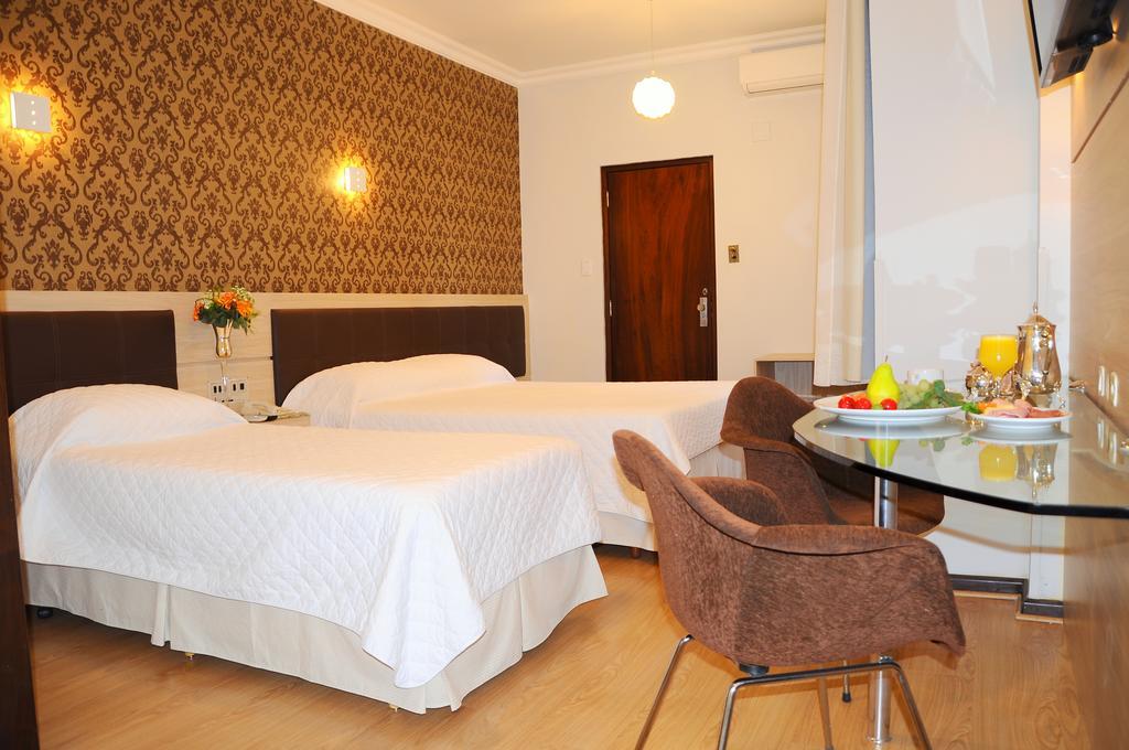 Curitiba Palace Hotel Ruang foto